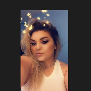 Meet your Posher, Katiria teresa